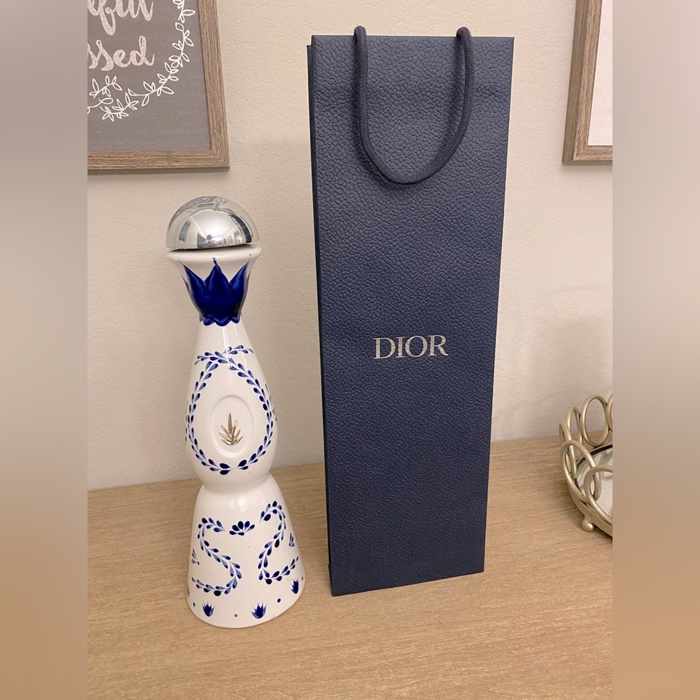 Authentic Dior paper shopping bag.